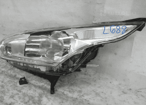 Ford connect MK2 tourneo lampa przednia lewa 2