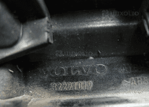 Grill atrapa chłodnicy volvo XC60 ii lift 32291019 idealna 9
