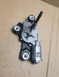 SILNICZEK WYCIERACZKI TYŁ FORD FOCUS MK3 nr 0390201205 / BV61-17K441-AA 1