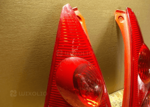 LAMPA TYŁ TYLNA PRAWA LEWA PEUGEOT 107 ORYGINAŁ 4