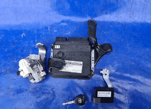 rav4 06-09 2.2 D4D komputer sterownik 89661-42F21 1