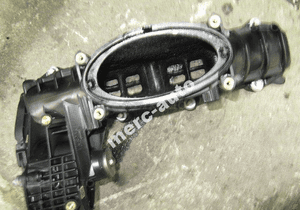 Mercedes 2,2 CDI OM 651 kolektor ssacy 207 212 906