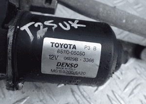 MECHANIZM WYCIERACZEK PRZÓD TOYOTA AVENSIS T25 UK RADOM 2