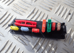 KLAPKA BEZPIECZNIKÓW PEUGEOT 407 9637466280 RADOM 3