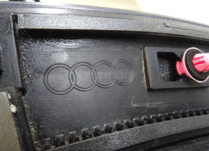 Listwa błotnika prawa tył tylna audi Q8 4M8 s-line 4M8853818D llu 10