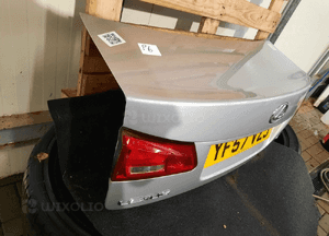 Klapa tył tylna bagażnika do lexus IS220 is 2 gen. 1G1 srebrny sedan 4