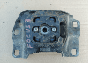 Ford Focus MK3 lift poduszka lapa skrzyni biegow 1