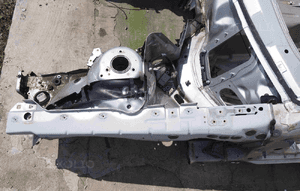 Podłuznica cwiartka lewa lub prawa kolor 744 mercedes sl R230 7