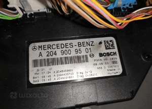 Mercedes c-klasa W204 moduł bezpieczników sterownik sam A2049009501 bdb 8