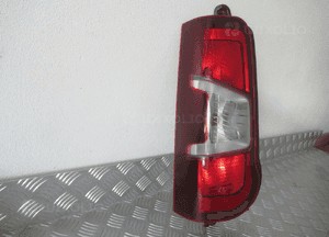 Lampa tylna tył lewa peugeot partner iii citroen berlingo iii opel combo e 9819235880 drzwi 2018 3