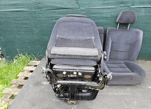 Fotele Fotel Siedzenie Kanapa Oparcie Welur VW Golf IV 4 5D Komplet 23