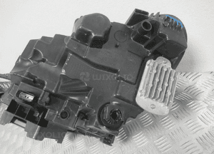 Lampa przednia przód prawa ford kuga MK3 full led LV4B-13E016-AN 2019- 26