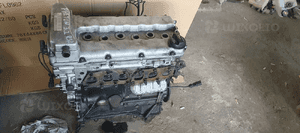 Silnik słupek blok silnika VW Phaeton 3.2 AYT 3