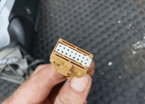 Lusterko Zewnetrzne Prawe Europa LY7W 5 pin Srebrne AUDI A4 B6 B7 15