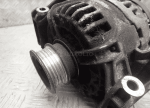 OPEL VECTRA B 2.2B ALTERNATOR 0124415009 2