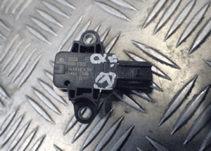 CZUJNIK UDERZENIA BOCZNEGO MAZDA CX3 DA8A-57KC0 RADOM 1