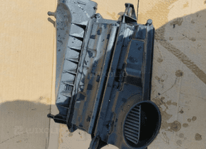 Obudowa filtra powietrza mercedes W211 W219 cls 3.0 cdi V6 A6420901601 3