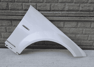 Mercedes c klasa W204 07-14 błotnik przedni prawy 1