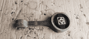 Łapa poduszka silnika VW FOX 1.2 2