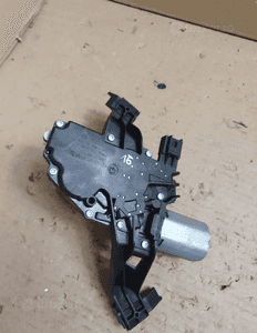 silnik tylnej wycieraczki PEUGEOT 207 0390201813 1