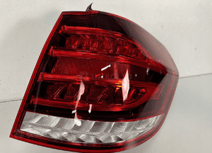 Lampa tyl tylna prawa mercedes e-klasa W212 lift fl kombi led A2129061803 2