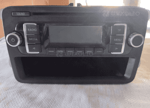RADIO RADIOODTWARZACZ VW GOLF VI TOURAN GOLF CADDY 5K0035156 1