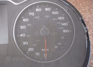 LICZNIK ZEGARY AUDI A3 8V 2.0 TDI 8V0920970B UK 2
