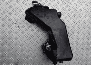 ZBIORNICZEK SPRYSKIWACZY MERCEDES W205 A2058600260 1
