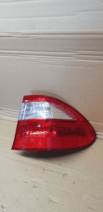 Lampa prawy tył tylna prawa Mercedes E-Klasa W211 Kombi A2118201264 2