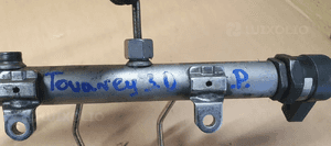 Listwa wtryskowa rurki czujnik VW Touareg 3.0 TDI 057130764C 8