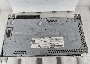 Audi wzmacniacz dynaudio 4N0035223B 2