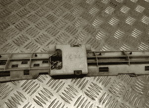 Bmw F45 F48 opener ślizg zderzaka tył 7391042 7391043 8
