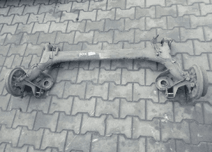 Seat Ibiza 02-06 VW Polo FOX belka os tyl tylna 1