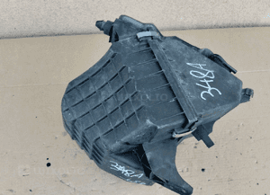 Obudowa filtra powietrza vw passat B5 1.8T 1.8 turbo 058133837R 2