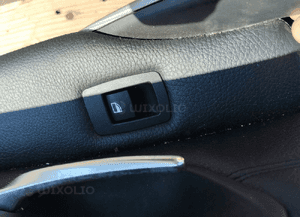 Tapicerka boczek drzwi prawych tył tylnych bmw F30 F31 5