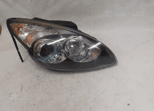 .  PRZOD PRZEDNIA PRAWA LAMPA HYUNDAI I30FD 3
