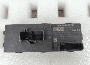 VAG MODUL KLAPY BAGAZNIKA 8W5959107D 2