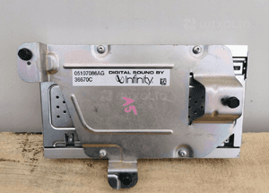 Wzmacniacz infinity chrysler voyager v 05107086AG 1