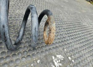 Sprężyna Tyl Tylna 1szt Bialy Rozowy Audi A4 B6 B7 Sedan Kombi 11