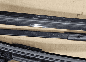 Seat Ibiza 4 IV 6J ramię wycieraczki przód przednie prawe lewe 3