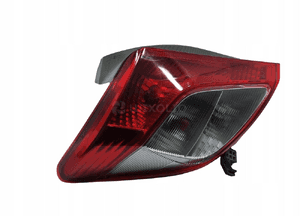 Lampa lewa lewy tył tylna toyota yaris iii 2011-2014 europa 1
