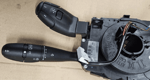 Peugeot 207 przelacznik zespolony pod kierownice 96661306XT  9665728XT 96630724XT 15