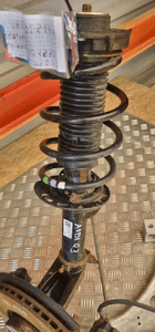 AUDI Q3 8U WAHACZ AMORTYZATOR ZWROTNICA 5N0413031AE 1K0407245AA 3C0153D 12