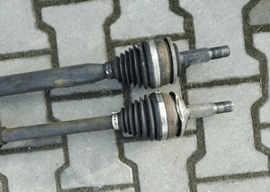Toyota Auris I 1.6 polos prawa  5 biegow 2