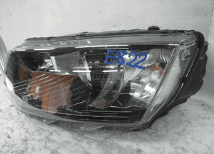 Skoda octavia iii 5E1 xenon skrętny bdb lampa przednia lewa 4