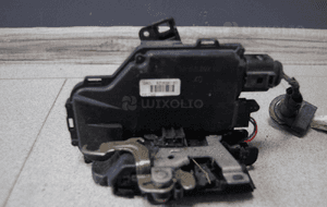 Zamek drzwi audi A2 8Z0 8Z0839016D prawy tył