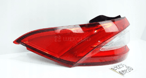 Maserati levante 2016- lampa lewy tył lewa tylna 670032332 2