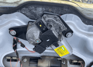 MERCEDES GL x164 klapa tylna szyba tylna klapy Zamek c 197 kamera 14