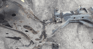 Mazda 626 GF 97-02 Sanki kołyska belka przednia 4