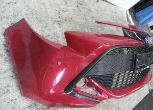 Toyota corolla E21 hb kombi z grilem idealny zderzak przedni 2